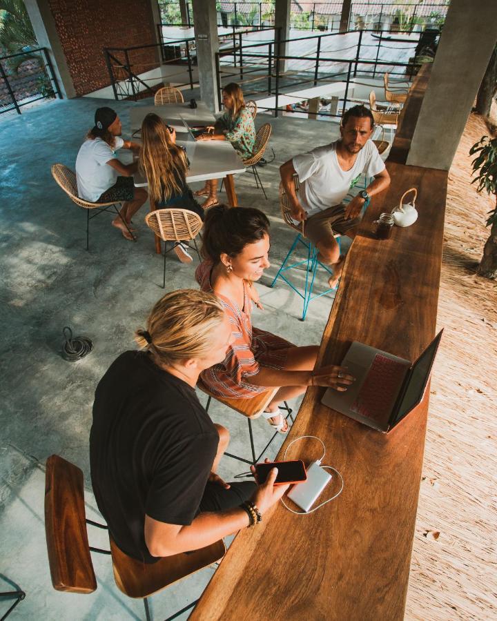 Endless Summer Surf Camp Kuta Kuta Lombok Εξωτερικό φωτογραφία